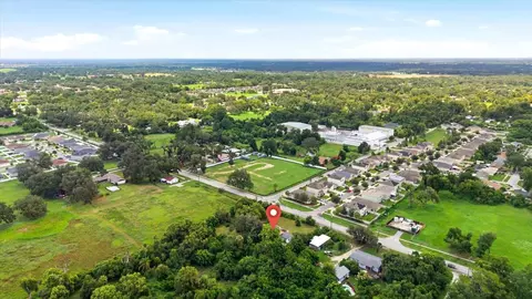View/Area - 403 S Parsons Ave, Seffner, FL 33584 photo 8 of 13