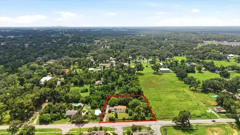 View/Area - 403 S Parsons Ave, Seffner, FL 33584 photo 3 of 13
