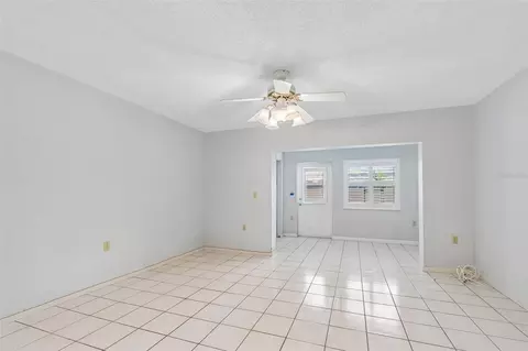 Living - 2131 Ridge Rd S #99, Largo, FL 33778 photo 1 of 2