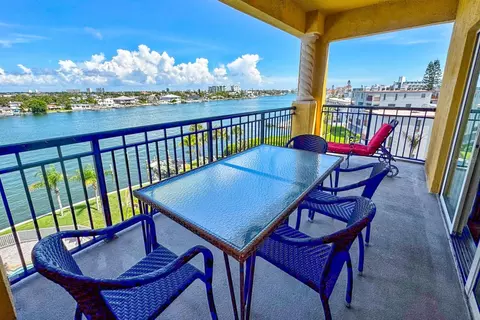 10315 Gulf Blvd #409, Treasure Island, FL 33706