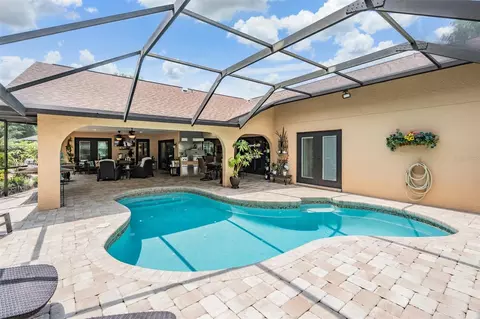 Exterior - 13203 Spindlewyck Cv, Riverview, FL 33569 photo 7 of 17