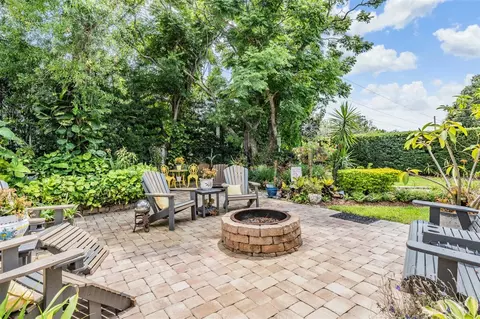 Exterior - 13203 Spindlewyck Cv, Riverview, FL 33569 photo 9 of 17