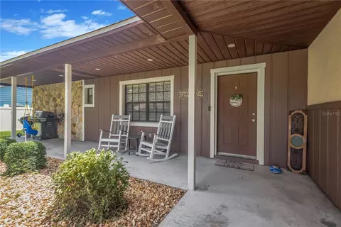 Exterior - 8513 Dee Cir, Riverview, FL 33569 photo 3 of 11