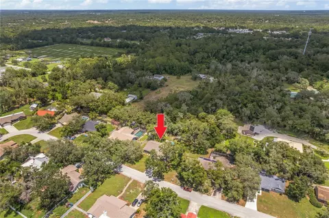 View/Area - 8513 Dee Cir, Riverview, FL 33569 photo 3 of 5