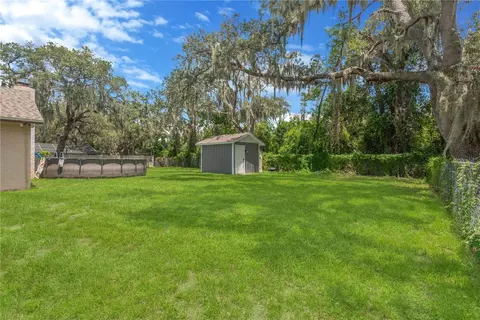 Exterior - 8513 Dee Cir, Riverview, FL 33569 photo 10 of 11