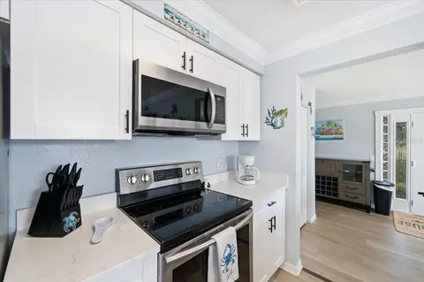 Kitchen - 3385 Holly Springs Dr, Hernando Beach, FL 34607 photo 6 of 8