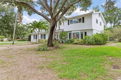 1901 Dormieone Rd N, Saint Petersburg, FL 33710