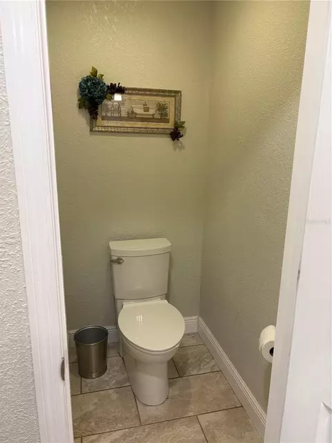 Bath - 5092 Kilty Ct E, Bradenton, FL 34203 photo 2 of 8