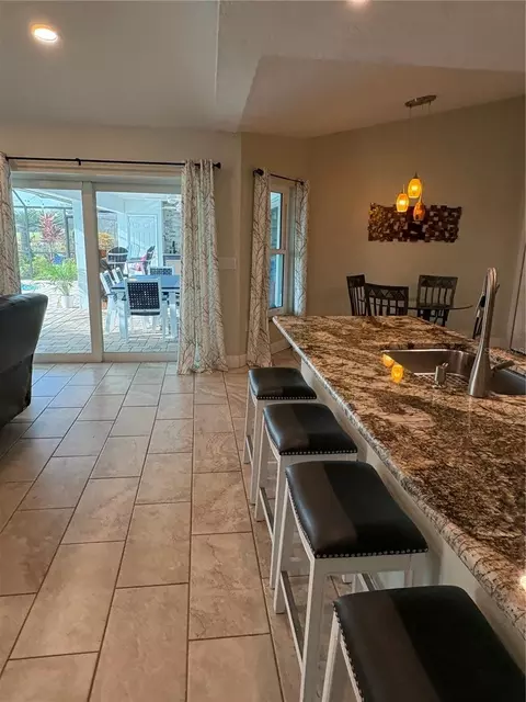 Kitchen - 5092 Kilty Ct E, Bradenton, FL 34203 photo 6 of 7