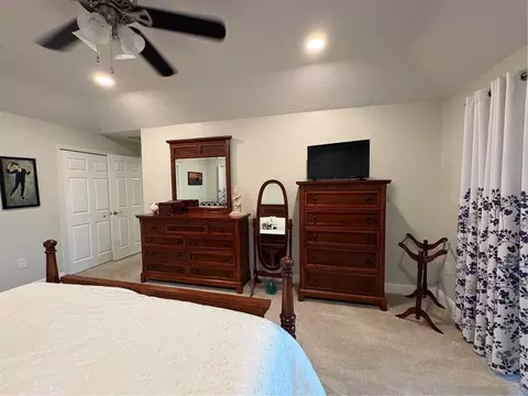 Bedroom - 5092 Kilty Ct E, Bradenton, FL 34203 photo 2 of 5