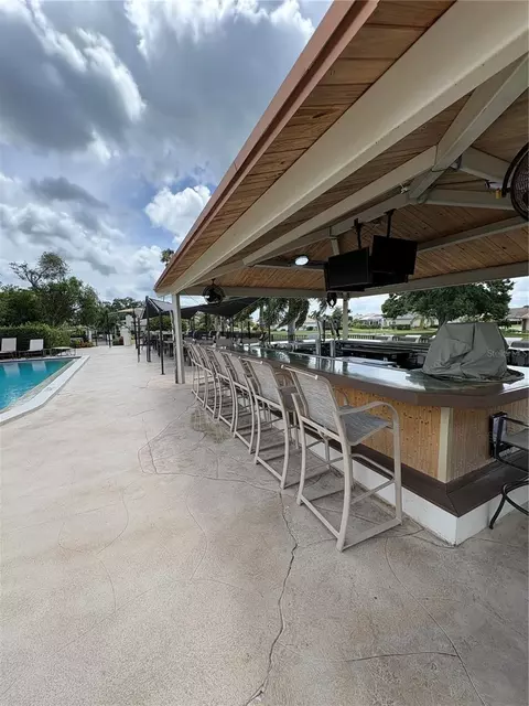 Exterior - 5092 Kilty Ct E, Bradenton, FL 34203 photo 7 of 9