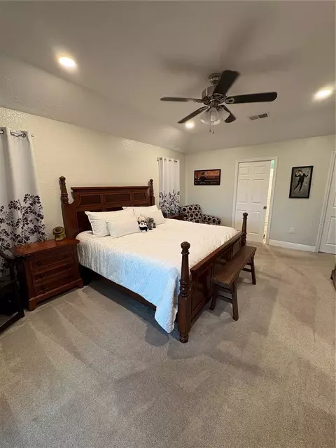 Bedroom - 5092 Kilty Ct E, Bradenton, FL 34203 photo 3 of 5