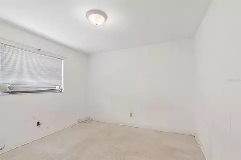 Bedroom - 11435 Oval Dr E, Largo, FL 33774 photo 4 of 6