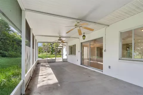 Exterior - 11435 Oval Dr E, Largo, FL 33774 photo 8 of 13