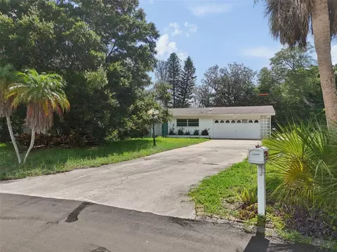 Exterior - 11435 Oval Dr E, Largo, FL 33774 photo 12 of 13