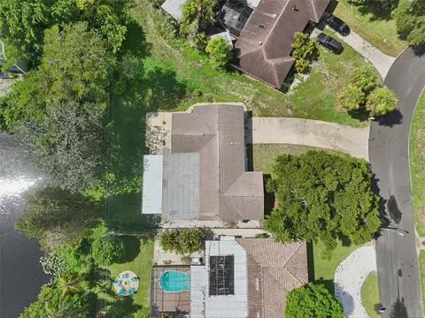 View/Area - 11435 Oval Dr E, Largo, FL 33774 photo 3 of 8