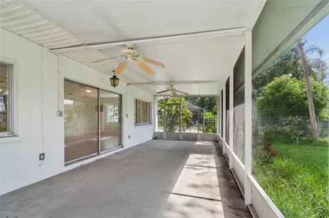Exterior - 11435 Oval Dr E, Largo, FL 33774 photo 7 of 13