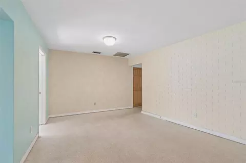 Living - 11435 Oval Dr E, Largo, FL 33774 photo 5 of 11