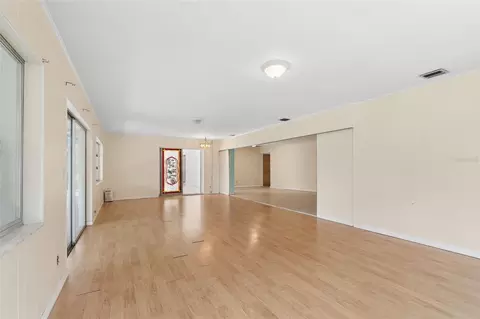 Living - 11435 Oval Dr E, Largo, FL 33774 photo 11 of 11