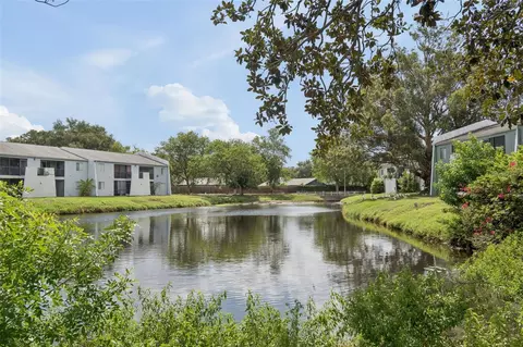 View/Area - 11435 Oval Dr E, Largo, FL 33774 photo 2 of 8