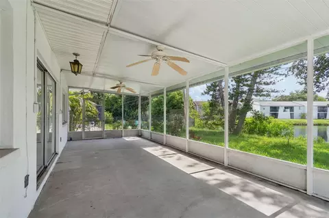 Exterior - 11435 Oval Dr E, Largo, FL 33774 photo 6 of 13
