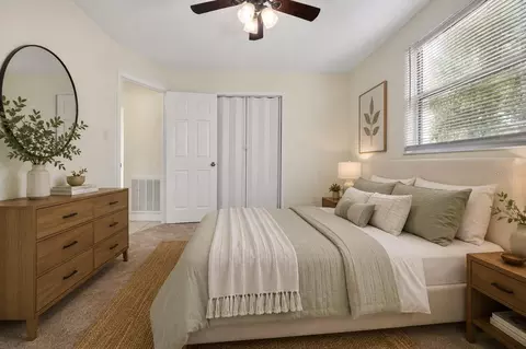 Bedroom - 5225 Peach Ave, Seffner, FL 33584 photo 1 of 7
