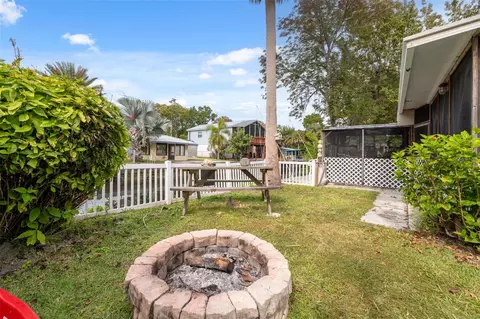 Exterior - 5527 Darlene St, Weeki Wachee, FL 34607 photo 13 of 14