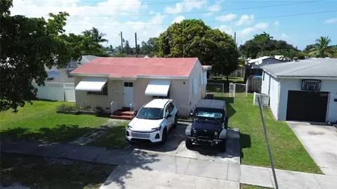 2447 Arthur St, Hollywood, FL 33020