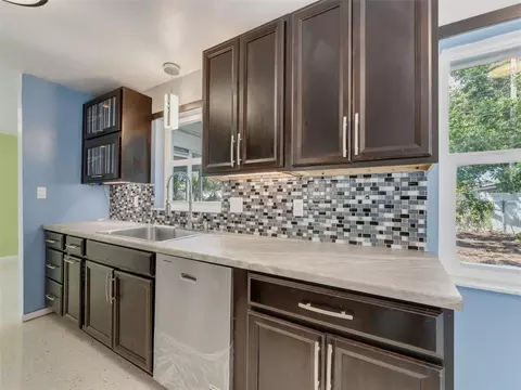 Kitchen - 2373 Forest Dr, Clearwater, FL 33763 photo 6 of 8