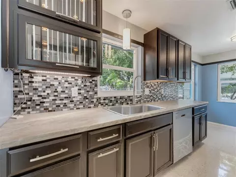 Kitchen - 2373 Forest Dr, Clearwater, FL 33763 photo 3 of 8