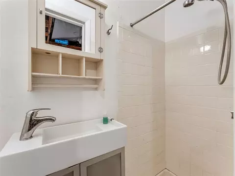 Bath - 2373 Forest Dr, Clearwater, FL 33763 photo 2 of 4