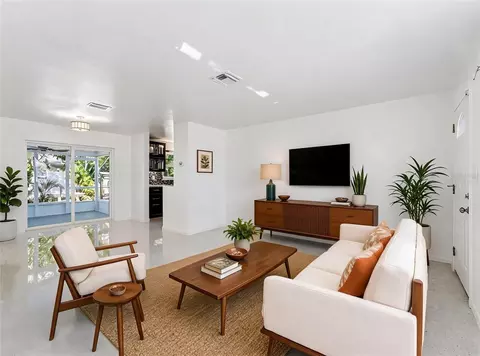 Living - 2373 Forest Dr, Clearwater, FL 33763 photo 3 of 6