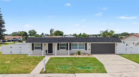 2619 Albion St, Holiday, FL 34691
