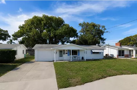 3701 Hendrix St, New Port Richey, FL 34652
