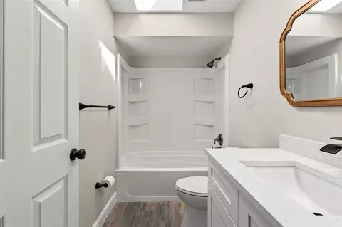 Bath - 3690 SE 56th Ter, Ocala, FL 34480 photo 2 of 5