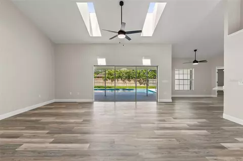 Living - 3690 SE 56th Ter, Ocala, FL 34480 photo 4 of 10