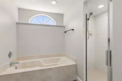 Bath - 3690 SE 56th Ter, Ocala, FL 34480 photo 5 of 5