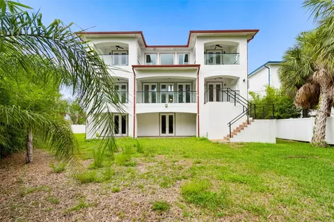 Exterior - 1964 Cedar Dr, Dunedin, FL 34698 photo 12 of 13