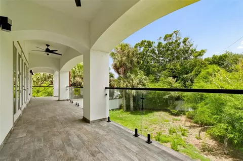 Exterior - 1964 Cedar Dr, Dunedin, FL 34698 photo 8 of 13