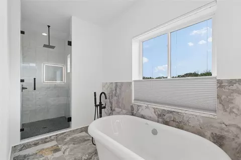 Bath - 1964 Cedar Dr, Dunedin, FL 34698 photo 4 of 6
