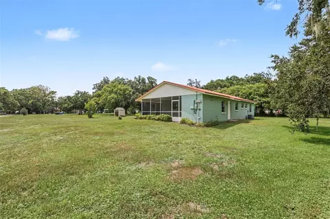 Exterior - 3149 Sydney Dover Rd, Dover, FL 33527 photo 2 of 5