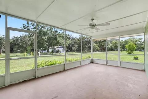 Exterior - 3149 Sydney Dover Rd, Dover, FL 33527 photo 4 of 5