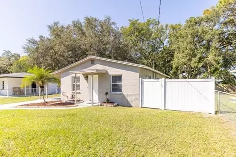 4318 Berkley Dr, Tampa, FL 33610