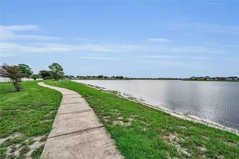 View/Area - 11217 Laurel Brook Ct, Riverview, FL 33569 photo 4 of 5