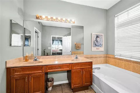 Bath - 11217 Laurel Brook Ct, Riverview, FL 33569 photo 1 of 3