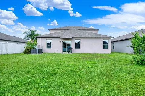 Exterior - 13524 Wild Ginger St, Riverview, FL 33579 photo 4 of 5