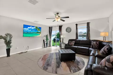 Living - 13524 Wild Ginger St, Riverview, FL 33579 photo 2 of 4