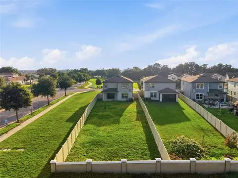 View/Area - 9018 Rally Spring Loop, Wesley Chapel, FL 33545 photo 1 of 5
