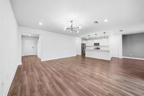 Living - 9018 Rally Spring Loop, Wesley Chapel, FL 33545 photo 3 of 4