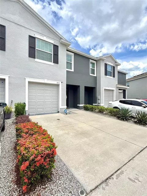 Exterior - 8771 Falling Blue Pl, Riverview, FL 33578 photo 2 of 9